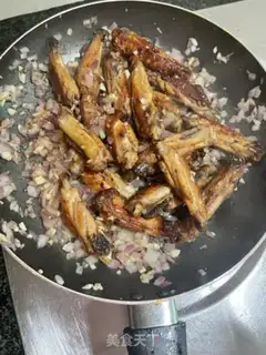 Make Garlic chicken wings step 11