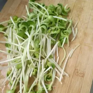 Make Sea cucumber with black bean sprouts step 0