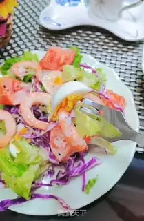 Make The shrimp salad step 8