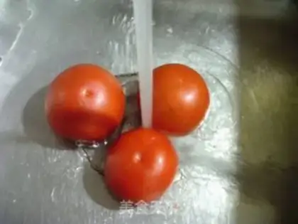 Make Eggs, tomatoes, potatoes step 3