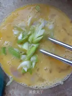Make Shrimp fried eggs step 4