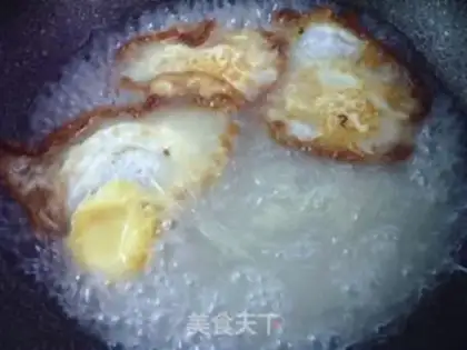 Make Fryed eggs for fans step 3