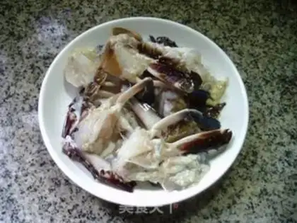 Make Salted meat steaming crabs step 2