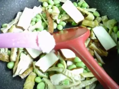 Make Sheeptails dry and fried beans step 7