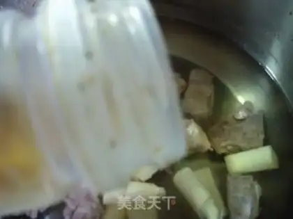 Make The pickle whips boil the ribs step 4