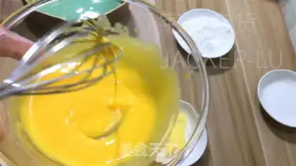 Make Cream of cream and muffins step 4