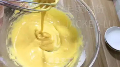 Make Cream of cream and muffins step 6