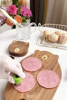 Make A flower with thick eggs step 0