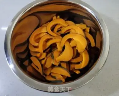 Make Garlic pumpkins step 1