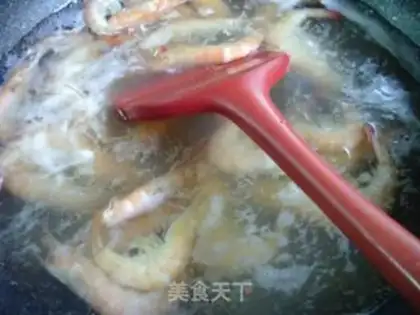 Make Shrimp, yellow-fried fans step 4