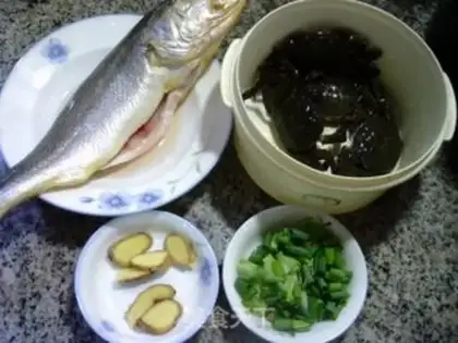 Make Yellow fish burn June yellow step 0