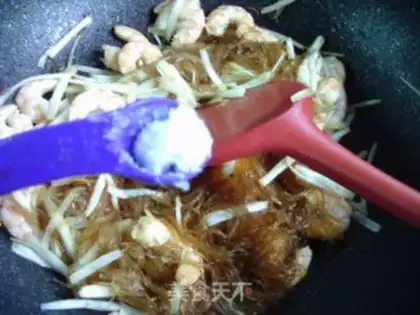 Make Shrimp, yellow-fried fans step 11