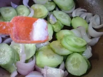 Make Onion fried cucumber step 8