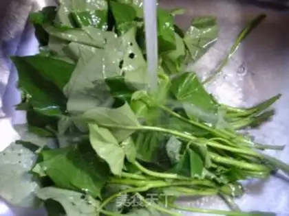 Make Skinny red potato leaves step 3