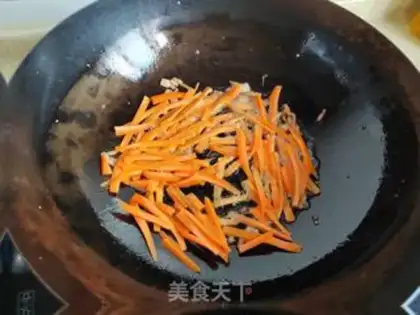 Make Soybeans, fried rice noodles step 6