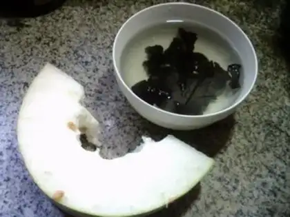 Make Black-mucked melon step 0