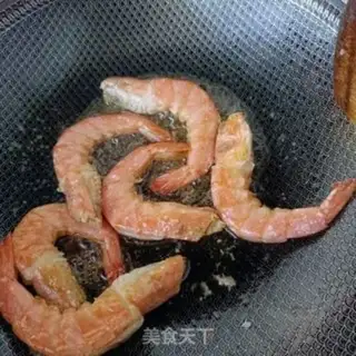 Make White shrimp silk soup step 6