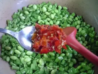 Make The soybeans are fried with emptiness step 6