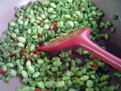 Make The soybeans are fried with emptiness step 9