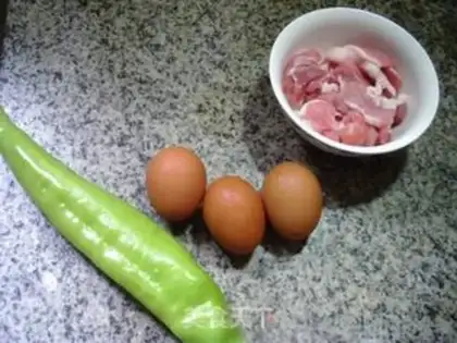 Make Pyramid, fried eggs step 0
