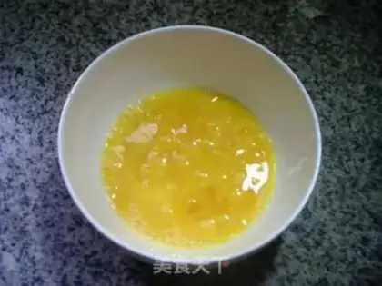 Make Pyramid, fried eggs step 1