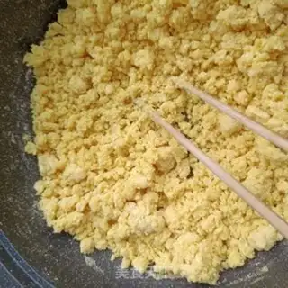 Make Red-tree corn buns step 3
