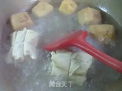 Make Tofu-curd pasta soup step 1