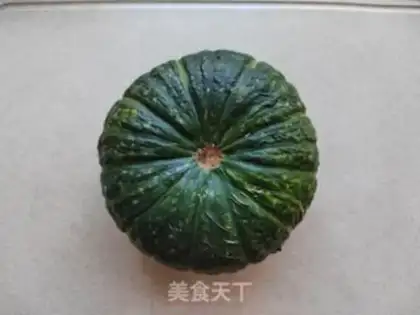 Make Pumpkin with garlic beef step 2