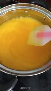Make Old yogurt mousse cake step 11