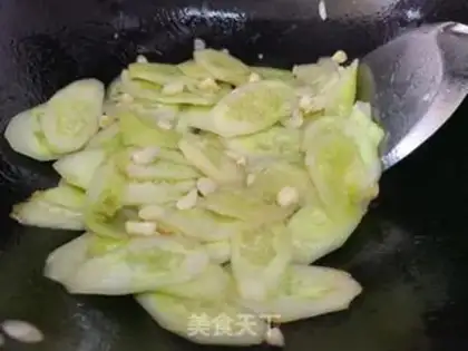 Make Garlic cucumber step 2