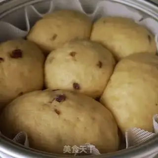 Make Red-tree corn buns step 14