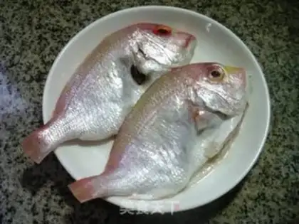 Make Fresh copper-basket fish step 2