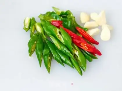 Make Chili fried meat step 1