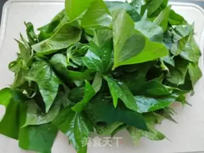 Make The red potato leaf nest step 1