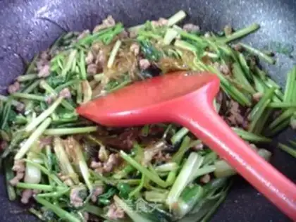 Make A fan of celery step 12