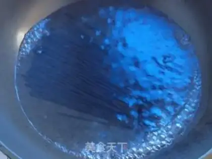 Make Frozen root powder step 1