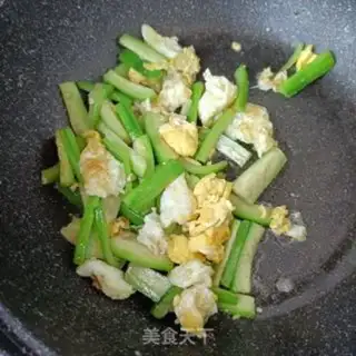 Make Eggs and silk step 7