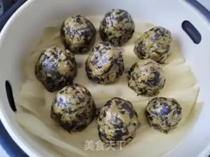 Make The red potato leaf nest step 10