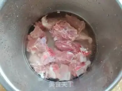 Make Fan potato stew ribs step 1
