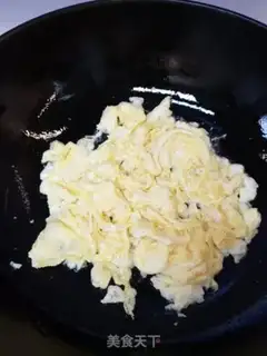 Make Tomato egg noodles step 1