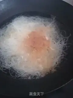 Make Cabbage fan soup step 2