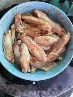 Make Garlic chicken wings step 1
