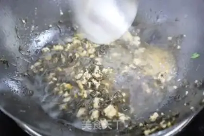 Make Scrambled chicken step 0