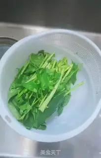 Make Sea cucumber egg noodles step 0
