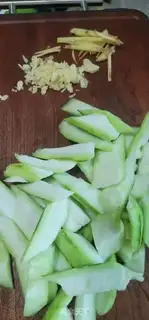 Make The squid has to fire the silk step 1
