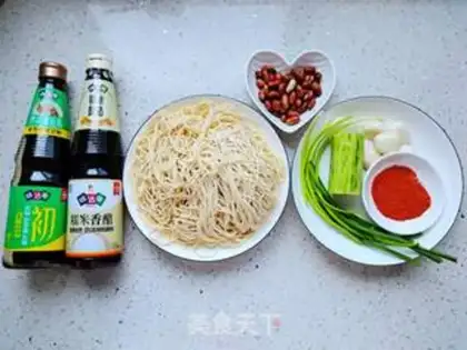 Make Spicy and cold noodles step 0