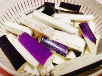 Make Pepper and cheese step 1