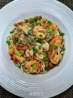 Make Seafood noodles step 17