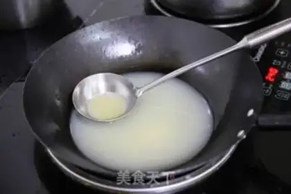 Make Salted meat steam chicken step 1