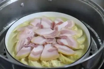 Make Salted meat steam chicken step 2